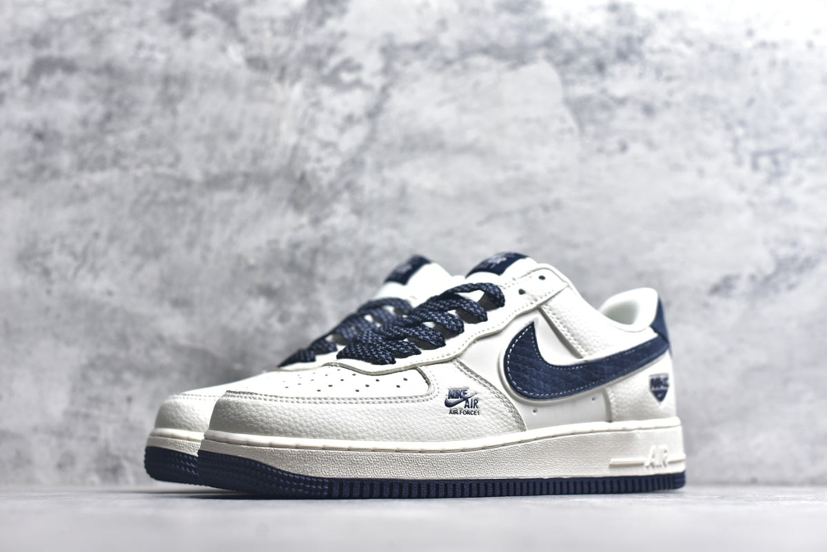 Nike Air Force 1 Low '07 – Navy / White