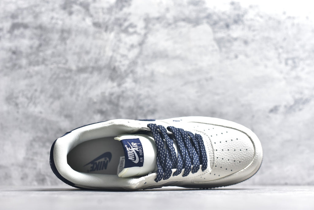 Nike Air Force 1 Low '07 – Navy / White