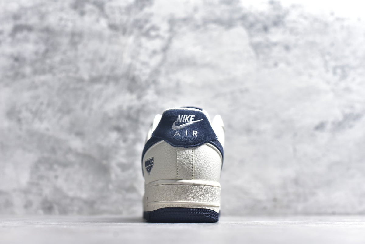 Nike Air Force 1 Low '07 – Navy / White