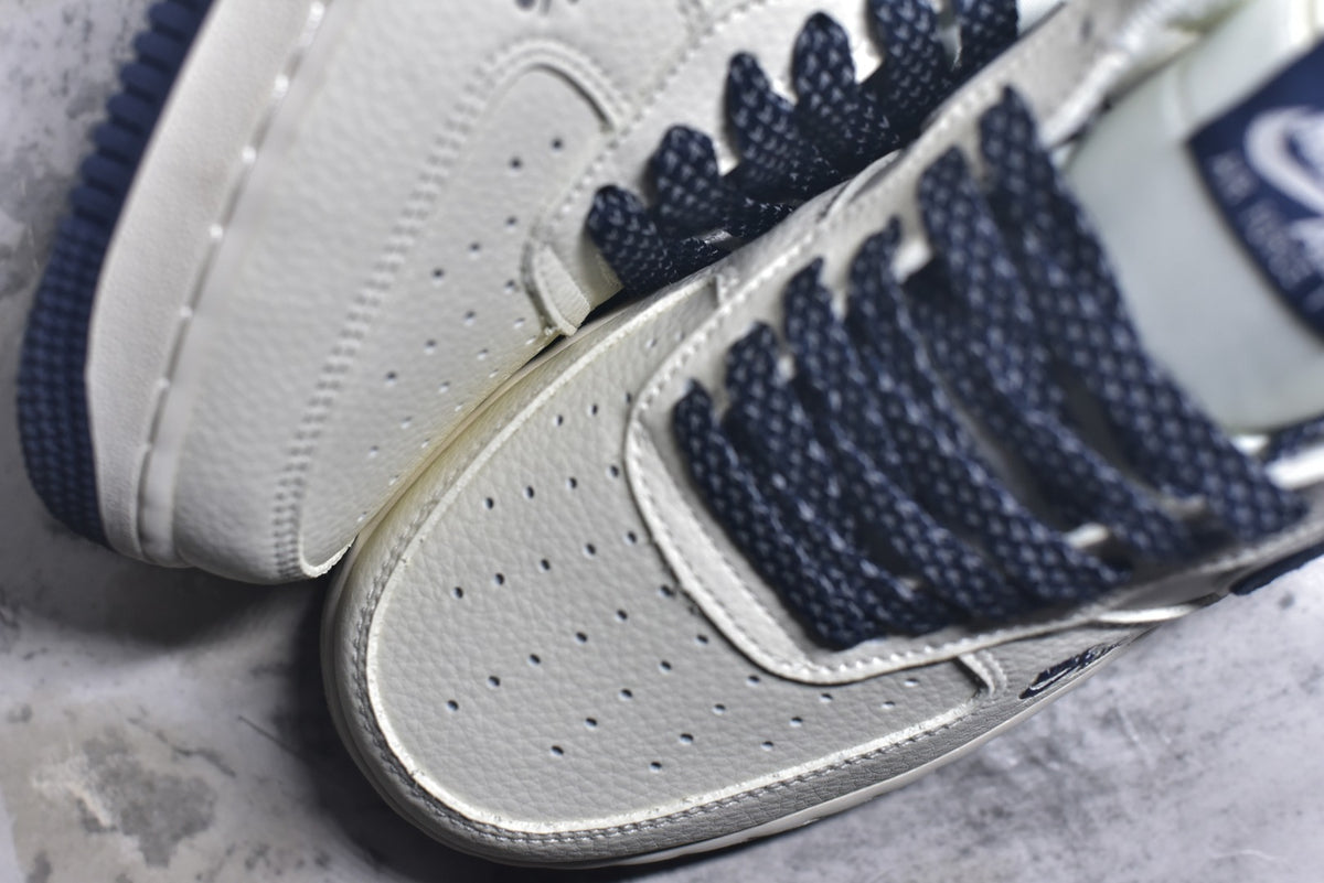 Nike Air Force 1 Low '07 – Navy / White
