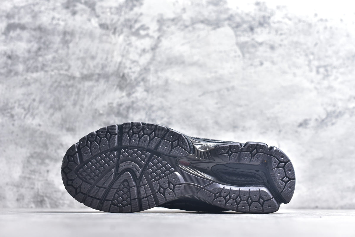 New Balance 1906R – Black / Silver