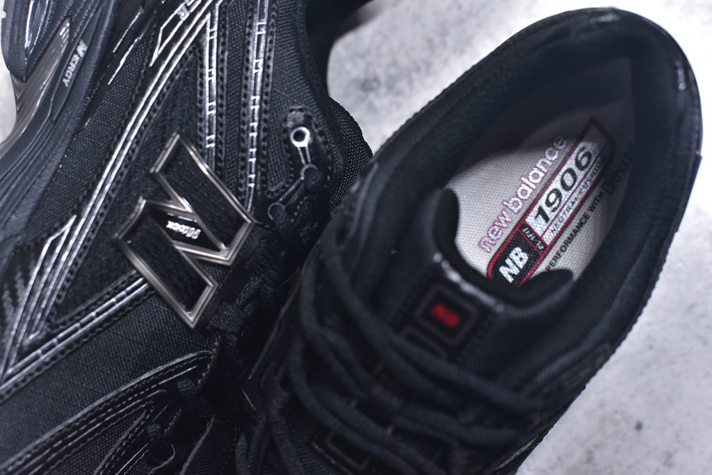 New Balance 1906R – Black / Silver