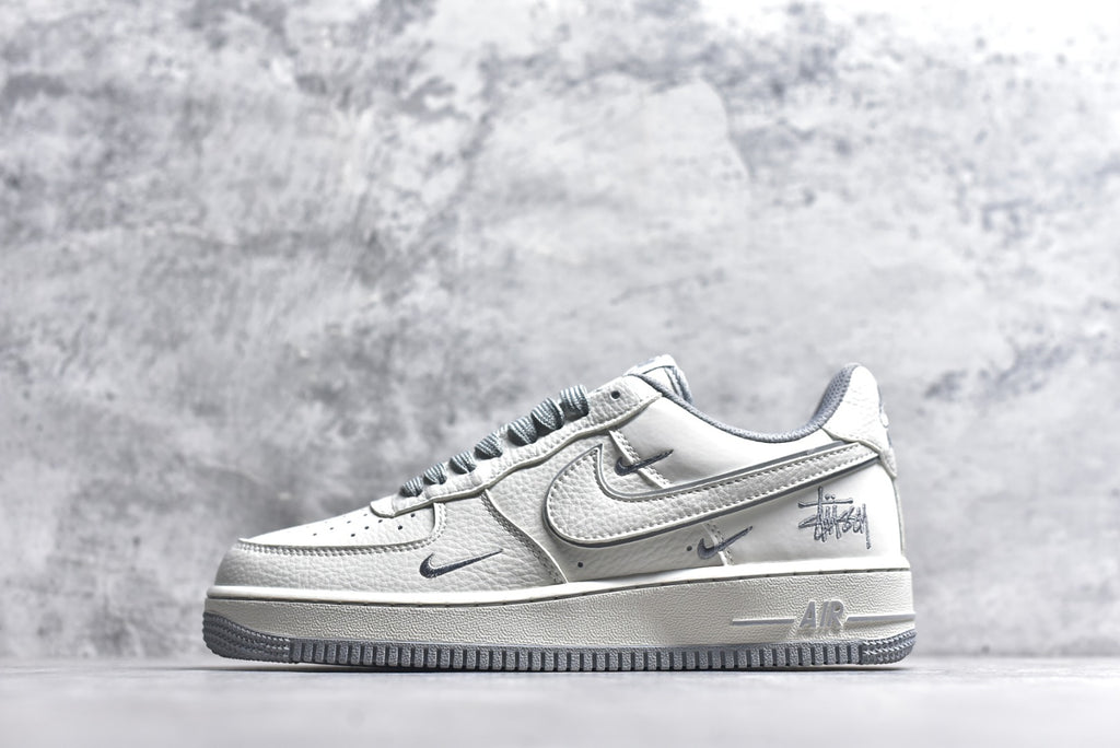Nike Air Force 1 Low '07 x Stüssy