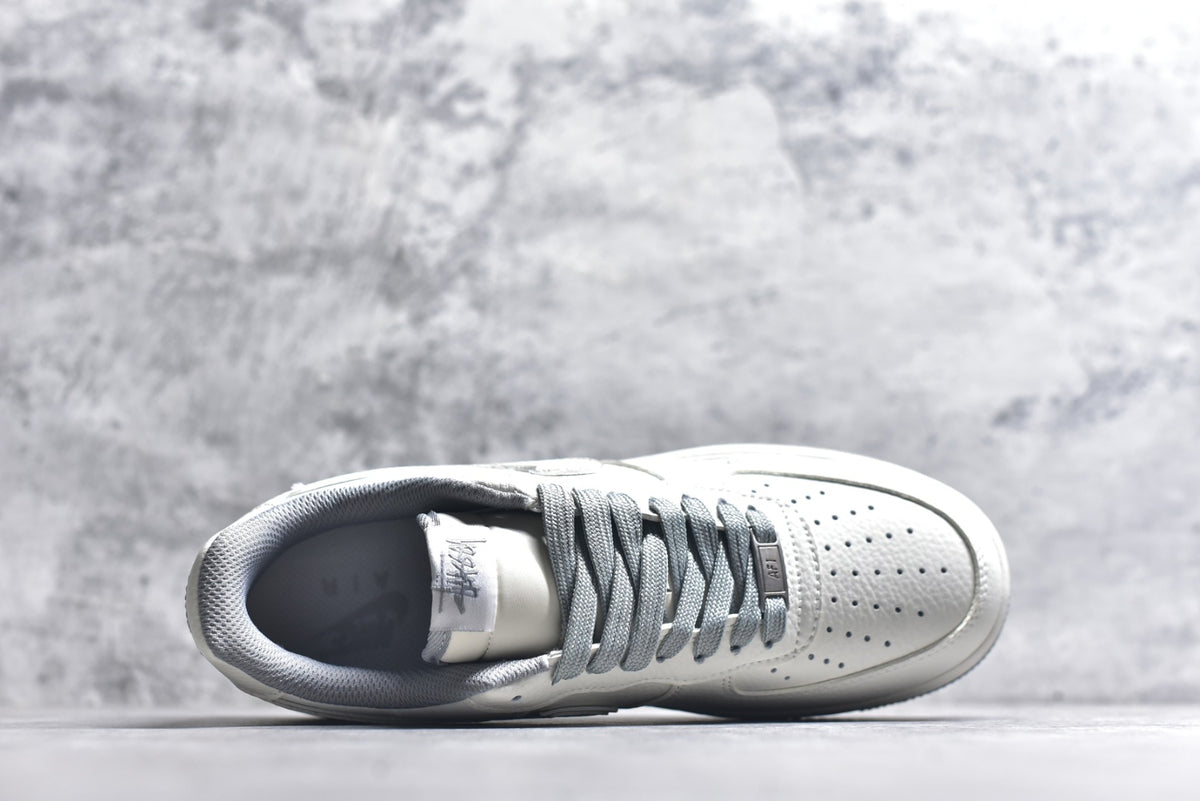 Nike Air Force 1 Low '07 x Stüssy