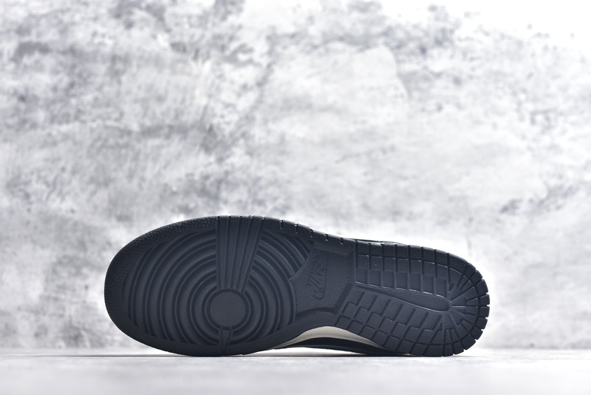 Nike SB Dunk Low x Stüssy – Premium Custom Edition