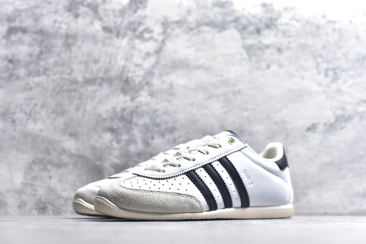 Adidas Originals Japan – Classic Low-Top Trainer