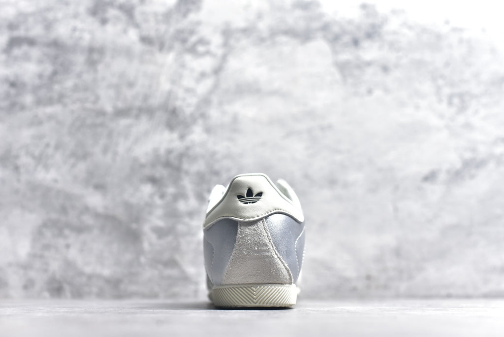 Adidas Originals Japan – Classic Low-Top Trainer | White / Silver