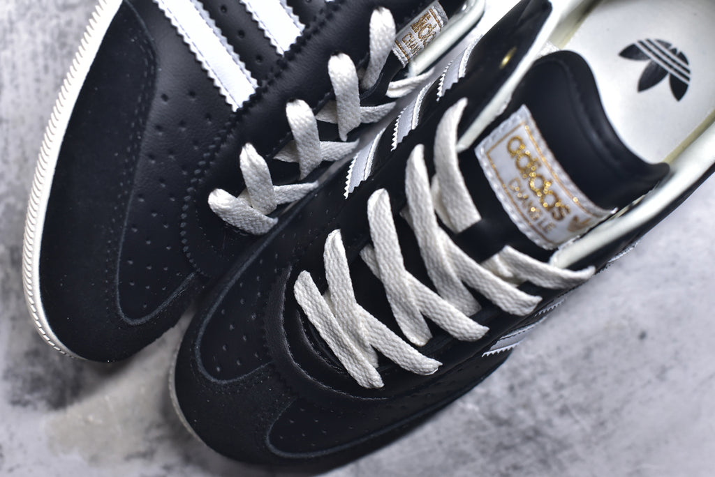 Adidas Originals Japan – Classic Low-Top Trainer | Black / White