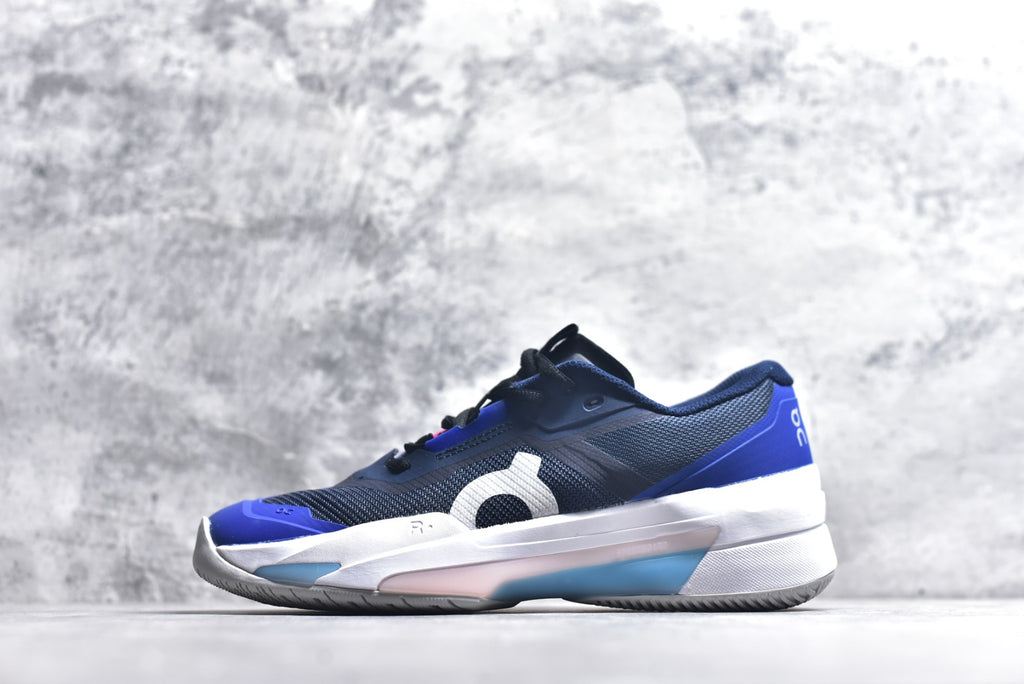 On THE ROGER Pro Fire – Low-Top Tennis Shoe