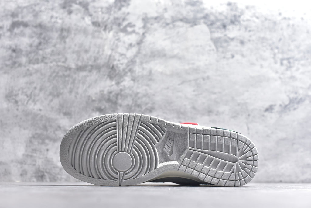 Off-White™ x Nike Dunk Low “The 50” – Limited Edition Collab Sneaker