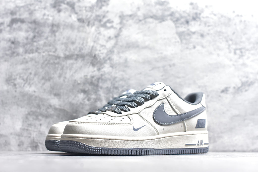 Nike Air Force 1 '07 Low Cream/Grey Swoosh Sneaker JP8028-074