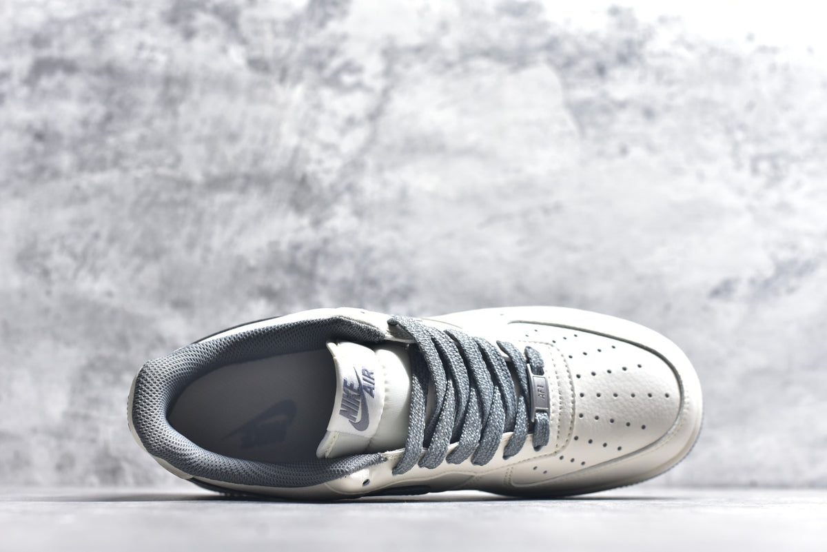 Nike Air Force 1 '07 Low Cream/Grey Swoosh Sneaker JP8028-074