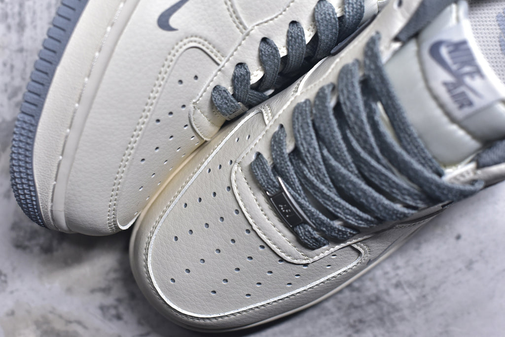 Nike Air Force 1 '07 Low Cream/Grey Swoosh Sneaker JP8028-074