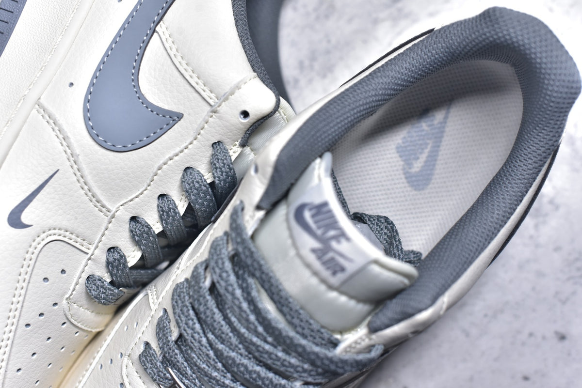 Nike Air Force 1 '07 Low Cream/Grey Swoosh Sneaker JP8028-074
