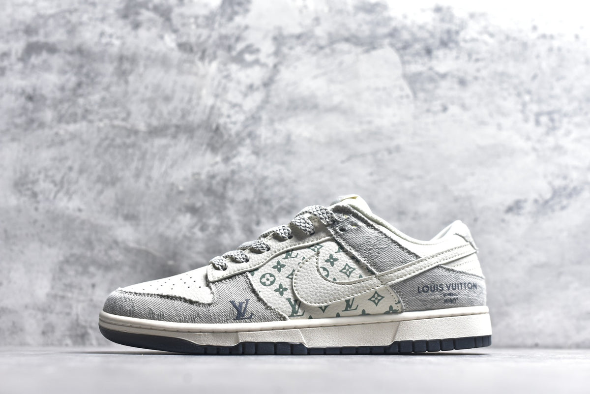 Nike SB Dunk Low Light Grey/Cream Monogram Print Sneaker XX3168-141