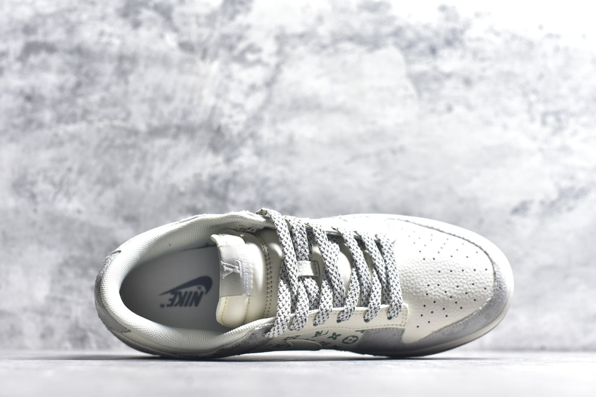 Nike SB Dunk Low Light Grey/Cream Monogram Print Sneaker XX3168-141