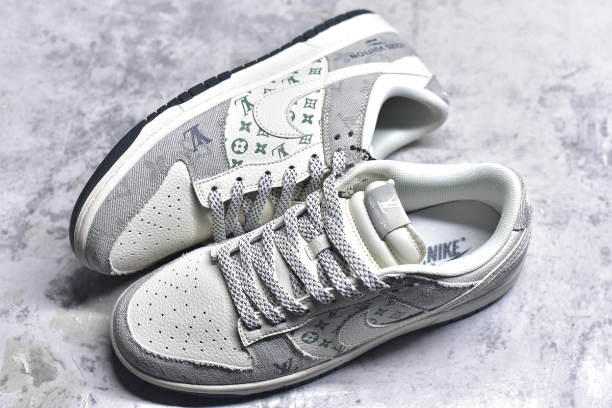 Nike SB Dunk Low Light Grey/Cream Monogram Print Sneaker XX3168-141