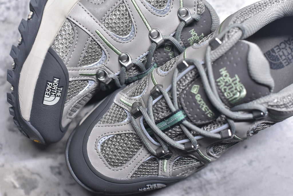 The North Face Hedgehog Low-Top Hiking Shoe NF0A8ADU-7E8