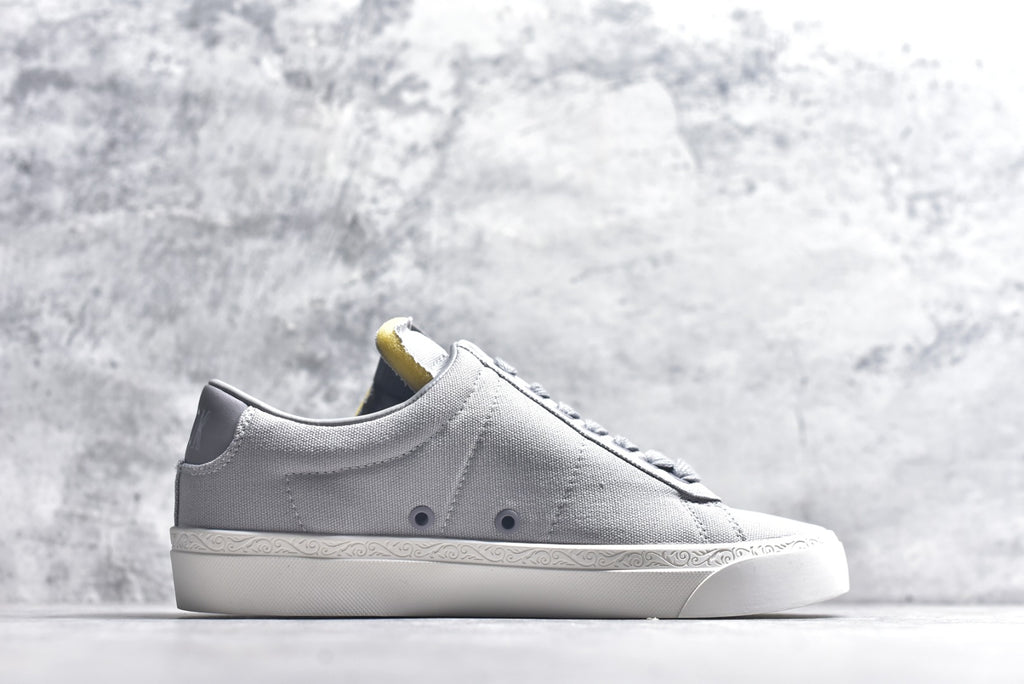 Devin Booker x Nike Blazer Low Detroit Tigers Low-Top Sneaker HQ2054-001