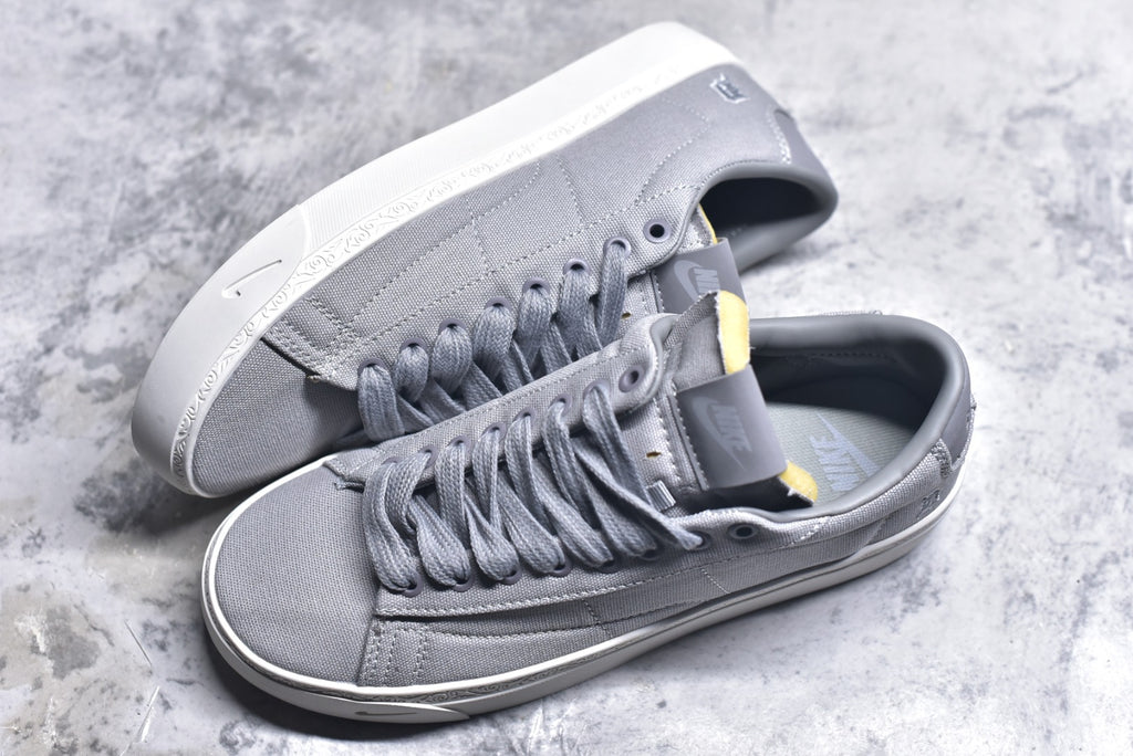 Devin Booker x Nike Blazer Low Detroit Tigers Low-Top Sneaker HQ2054-001