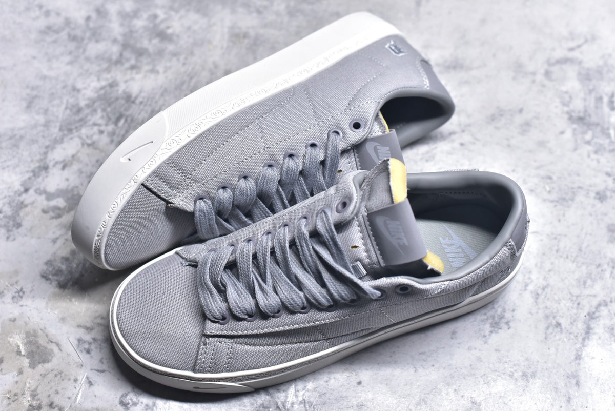 Devin Booker x Nike Blazer Low Detroit Tigers Low-Top Sneaker HQ2054-001