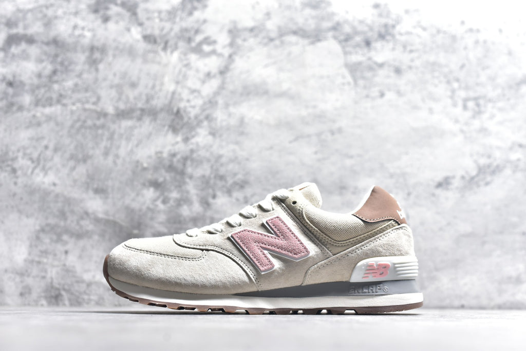 New Balance 574 Retro Low-Top Running Sneaker WL574NR2