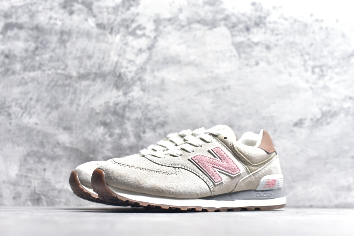 New Balance 574 Retro Low-Top Running Sneaker WL574NR2