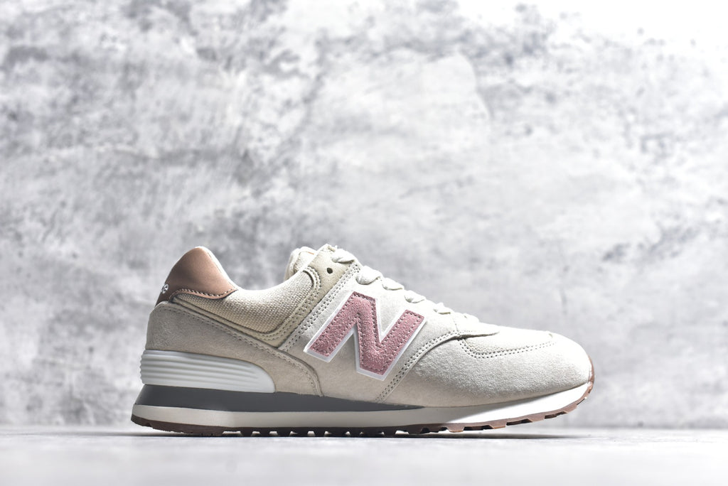 New Balance 574 Retro Low-Top Running Sneaker WL574NR2