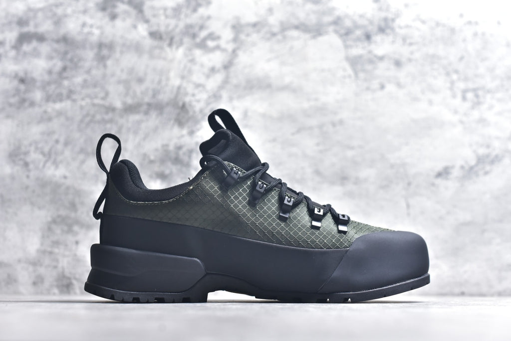 The North Face Chilkat V Cognito WP Low-Top Waterproof Outdoor Shoe NF0A817BKOW-086