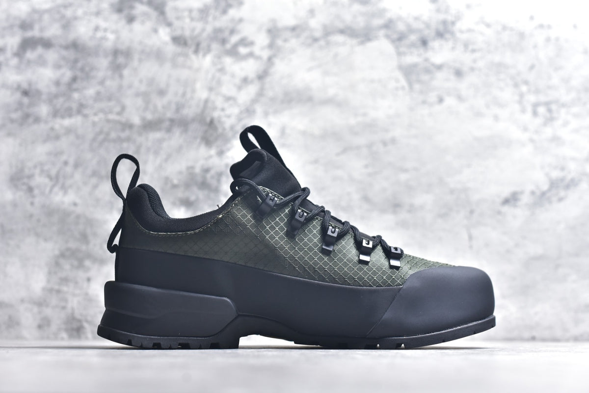 The North Face Chilkat V Cognito WP Low-Top Waterproof Outdoor Shoe NF0A817BKOW-086