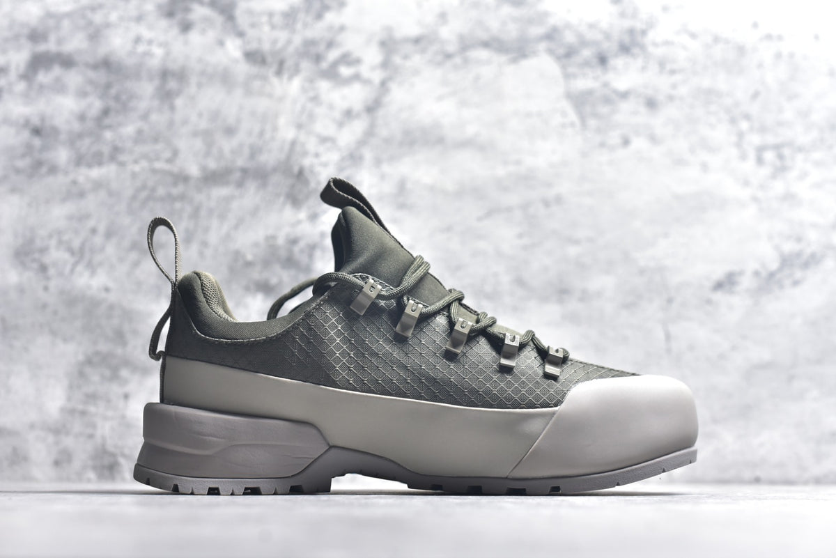 The North Face Chilkat V Cognito WP Low-Top Waterproof Outdoor Shoe NS93Q75K-8OR