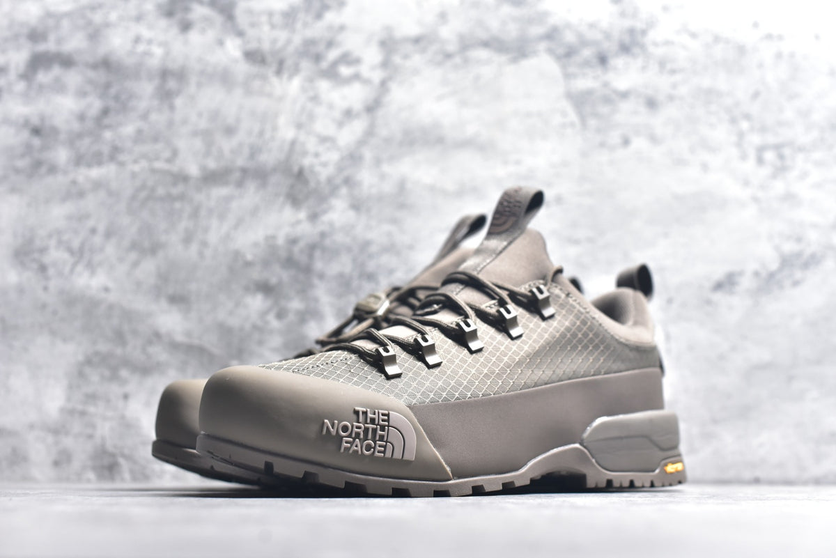 The North Face Chilkat V Cognito WP Low-Top Waterproof Outdoor Shoe NF0A817BC89