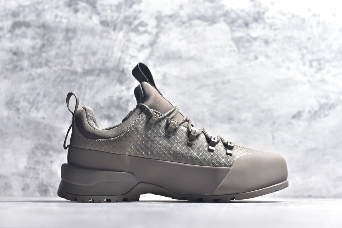 The North Face Chilkat V Cognito WP Low-Top Waterproof Outdoor Shoe NF0A817BC89