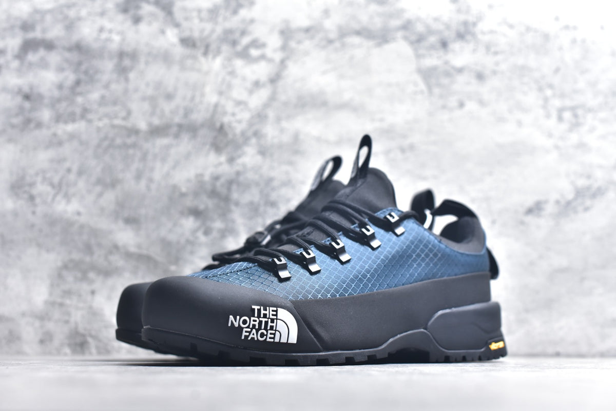 The North Face Chilkat V Cognito WP Low-Top Waterproof Outdoor Shoe NF0A817BKOW-087