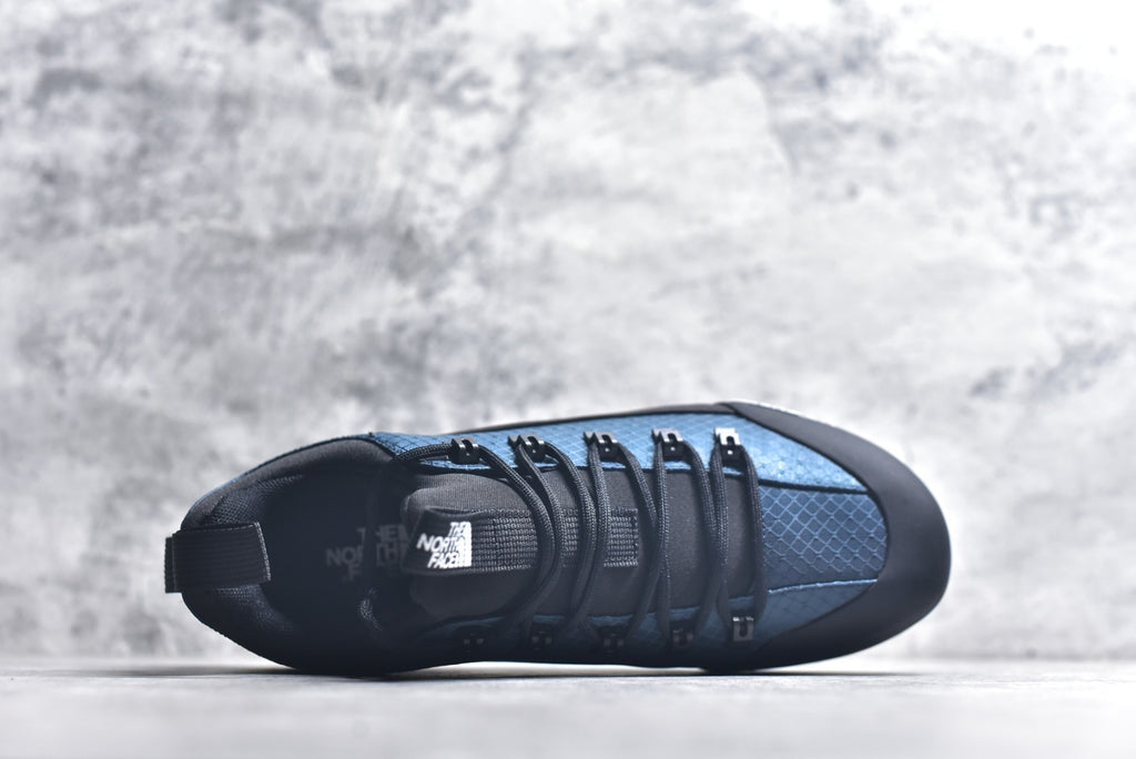 The North Face Chilkat V Cognito WP Low-Top Waterproof Outdoor Shoe NF0A817BKOW-087