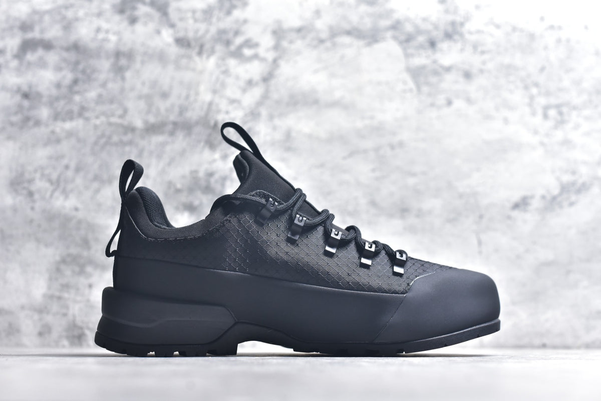 The North Face Chilkat V Cognito WP Low-Top Waterproof Outdoor Shoe NF0A817BKX7-085