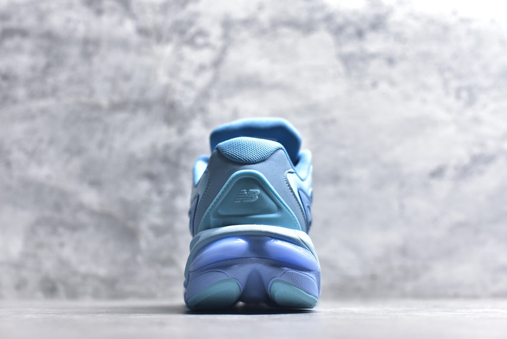 New Balance 983 Retro Casual Running Shoe