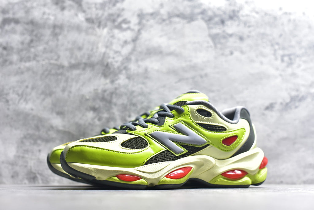 New Balance 983 | Retro Casual Running Shoe