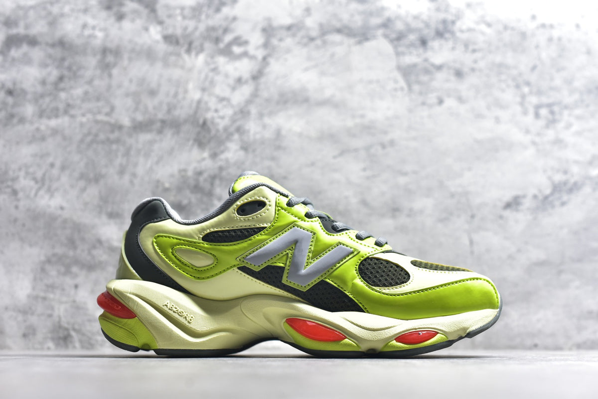 New Balance 983 | Retro Casual Running Shoe