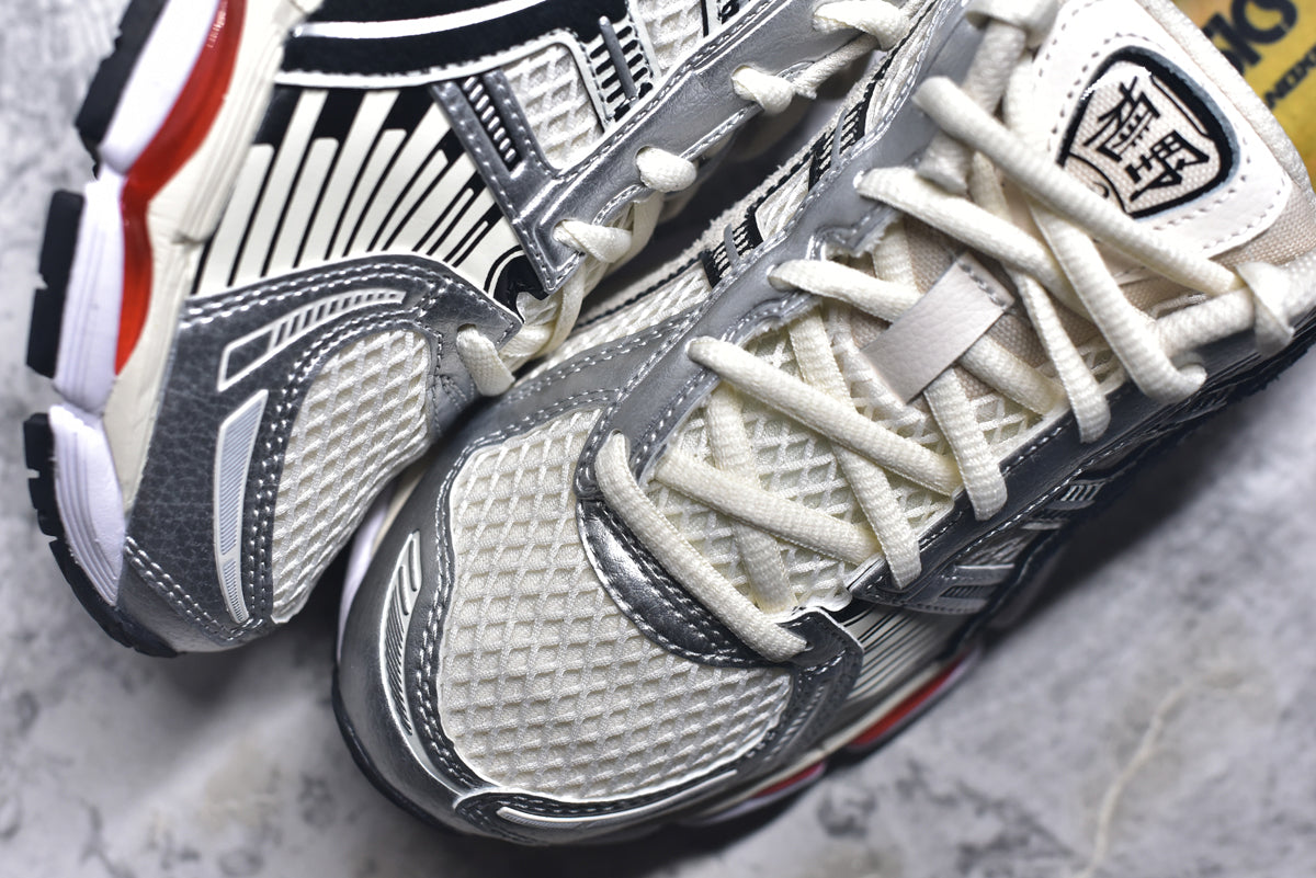 Asics Gel-Nimbus 12.1 | Retro Breathable Cushioned Running Shoe – White (1203B103-100)