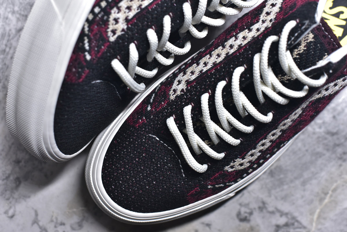 Vans Old Skool 165V | Classic Low-Top Vulcanized Canvas Skate Shoe (VN000EFKBRD)