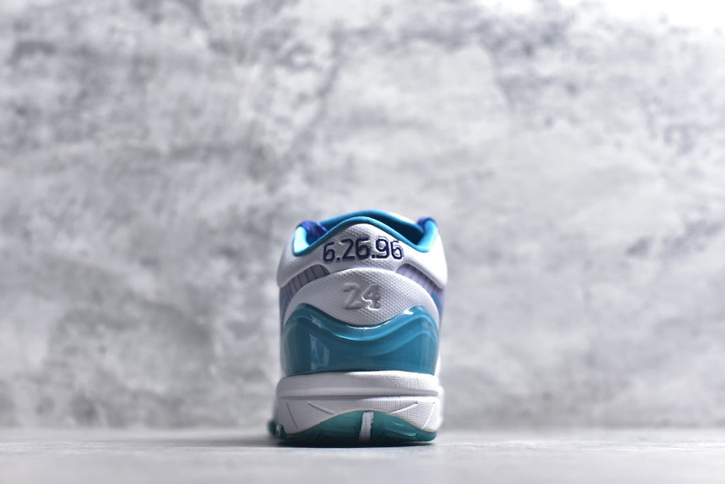 Nike Zoom Kobe 4 | Low-Top Performance Basketball Shoe – White (AV6339-100)