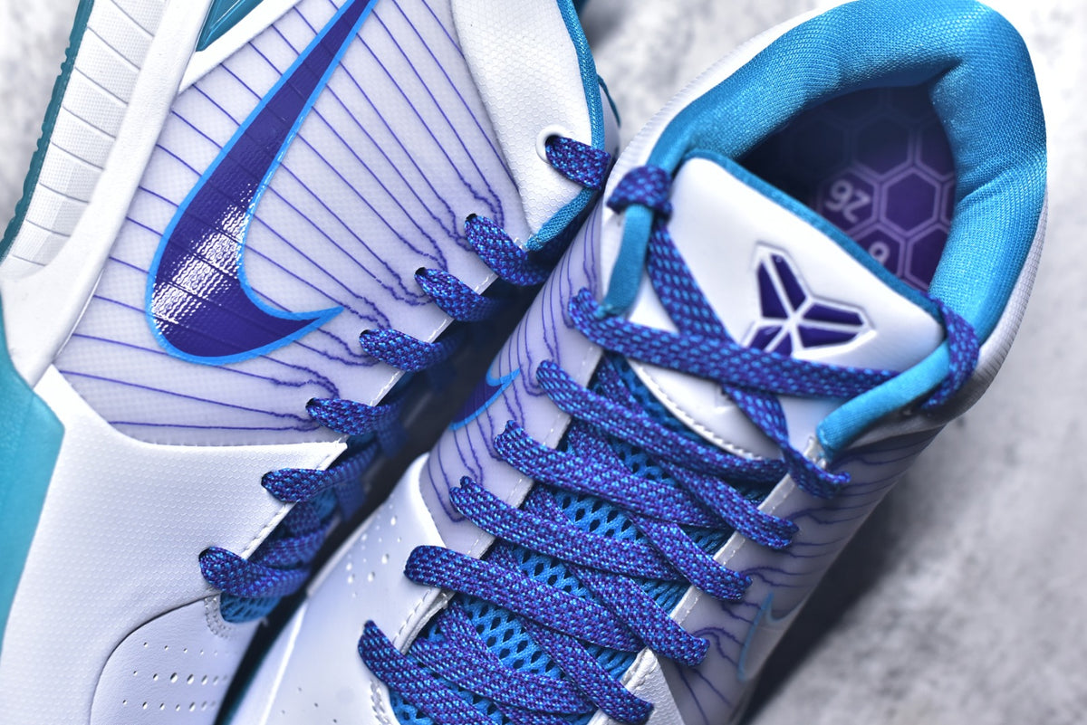 Nike Zoom Kobe 4 | Low-Top Performance Basketball Shoe – White (AV6339-100)