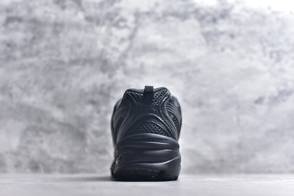 New Balance 530 | Retro Casual Running Shoe (MR530PB)