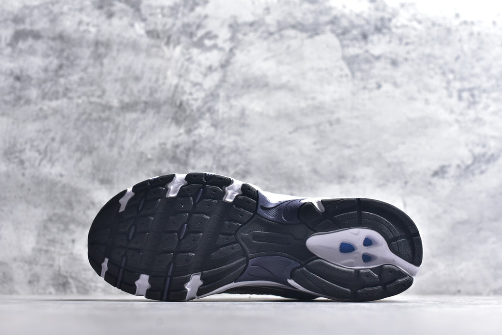 New Balance 530 | Retro Casual Running Shoe (MR530153)
