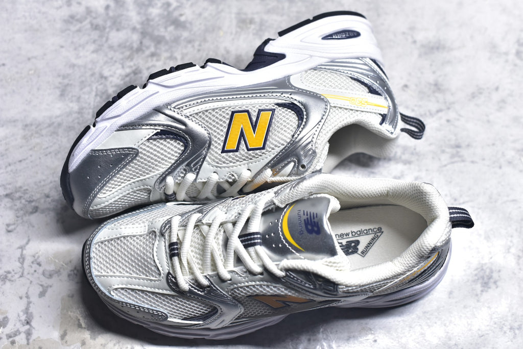 New Balance 530 | Retro Casual Running Shoe (MR530153)