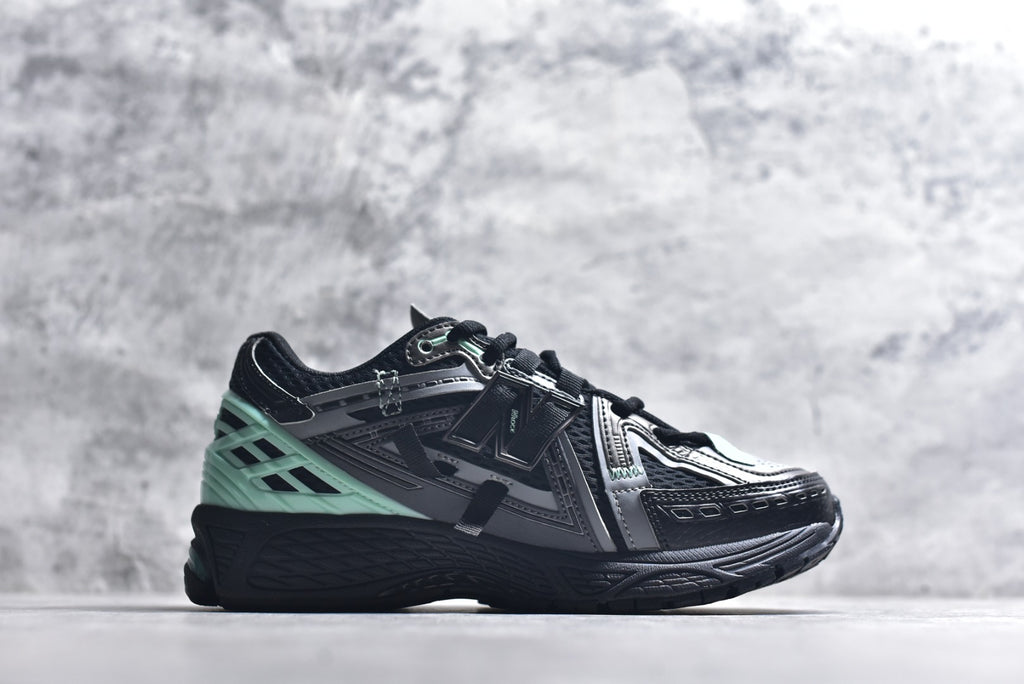 New Balance 1906 | Retro Dad-Style Casual Running Shoe (U19063Y0)
