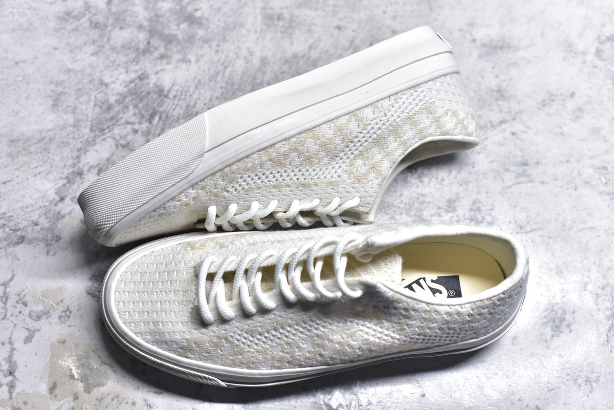 Vans Vault OG Old Skool LX | Breathable Knit Mesh Low-Top Skate Shoe (VN000D8HESF)