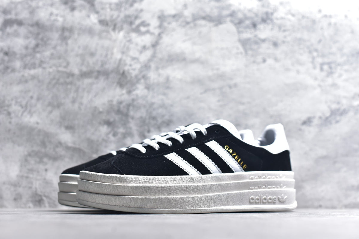 Adidas Originals Samba OG | Retro Classic Lightweight Low-Top Skate Shoe (HQ6912)