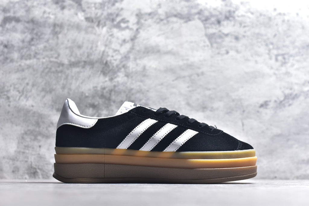 Adidas Originals Samba OG | Retro Classic Lightweight Low-Top Skate Shoe (IE0876)